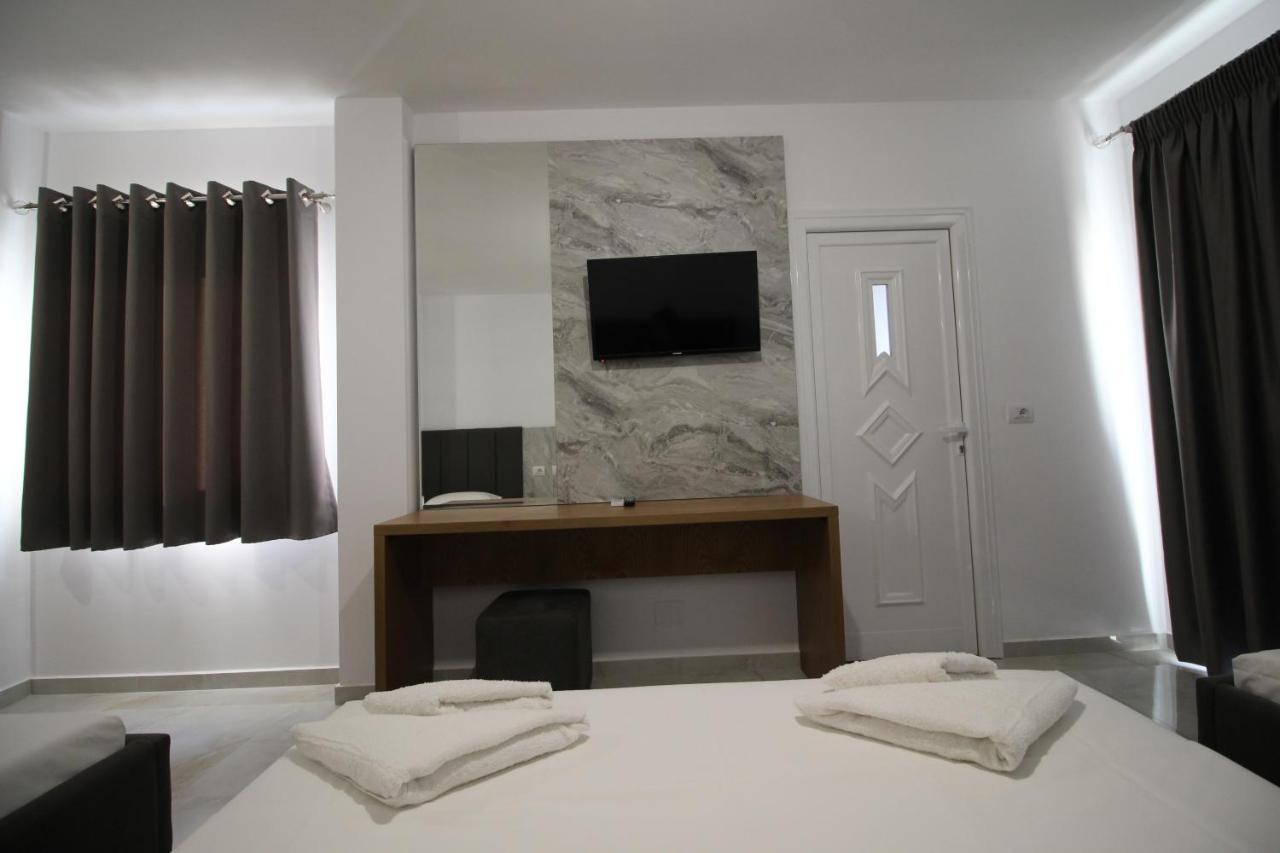 Hotel Four Islands Ксамил Екстериор снимка