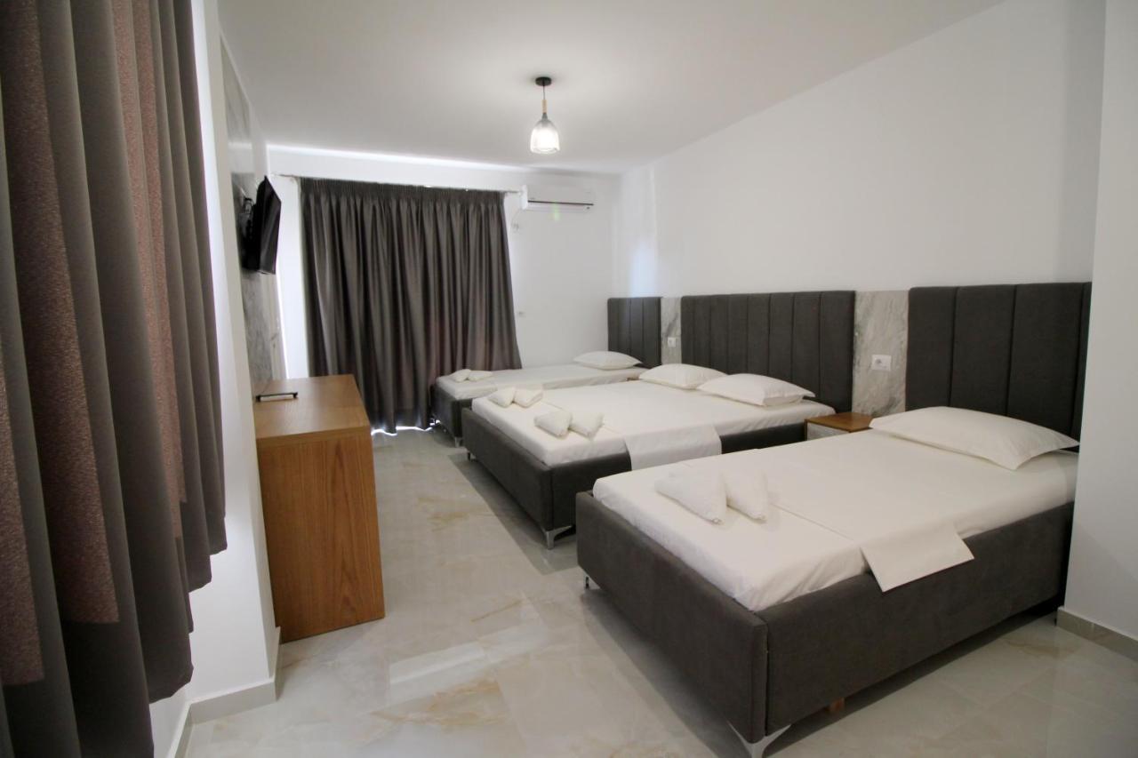 Hotel Four Islands Ксамил Екстериор снимка