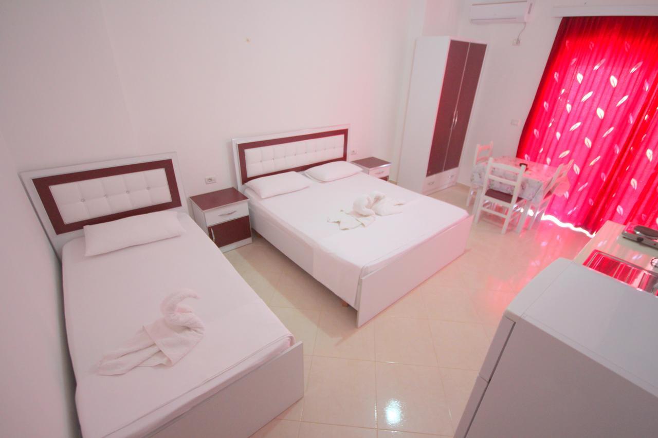 Hotel Four Islands Ксамил Екстериор снимка