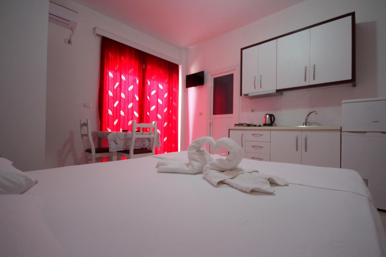 Hotel Four Islands Ксамил Екстериор снимка