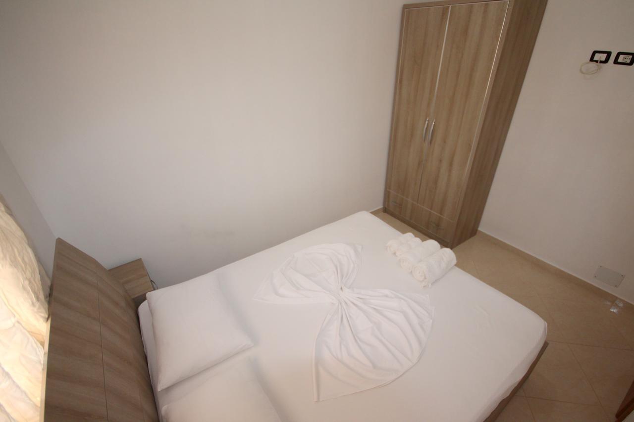 Hotel Four Islands Ксамил Екстериор снимка
