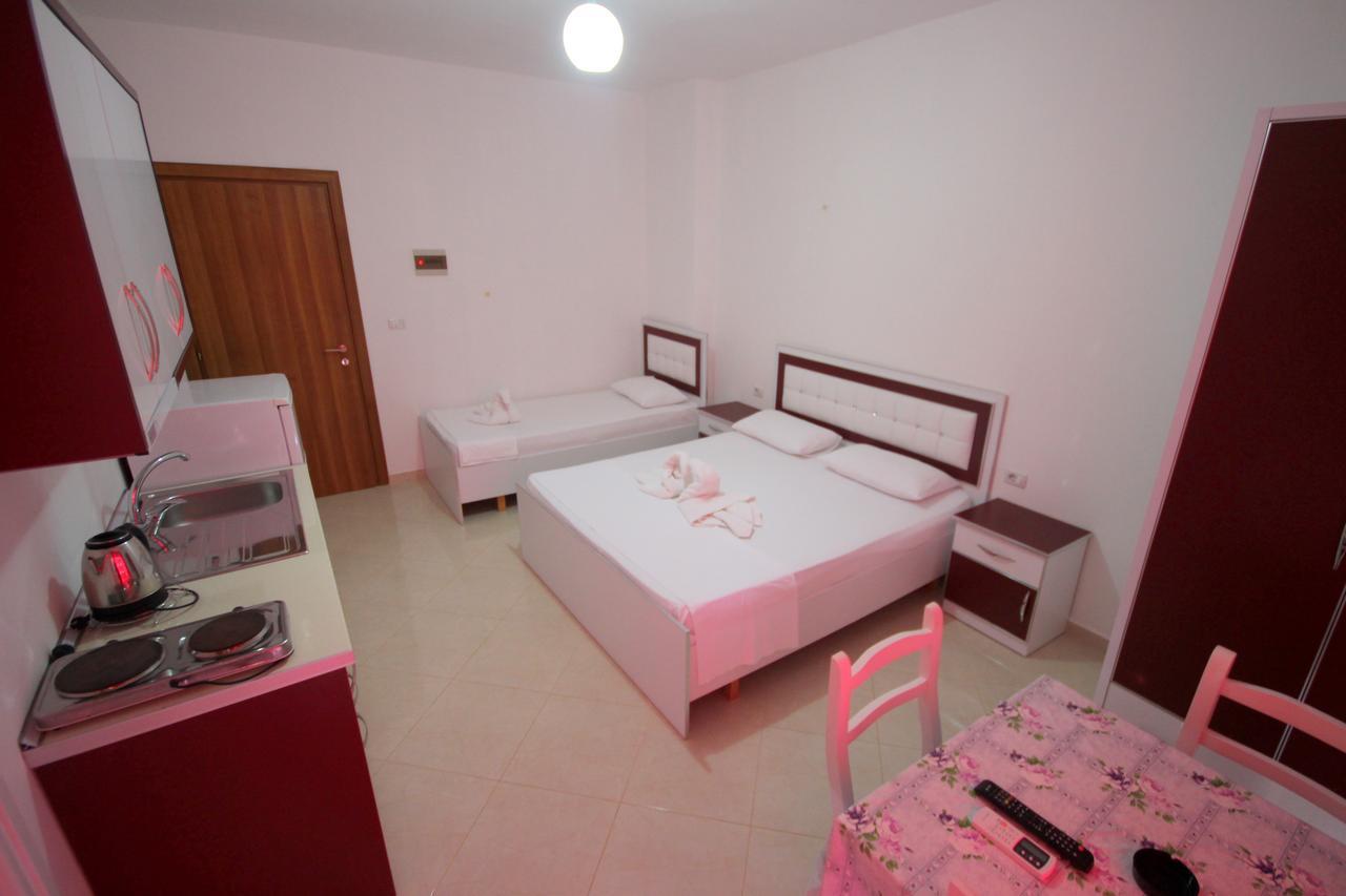 Hotel Four Islands Ксамил Екстериор снимка